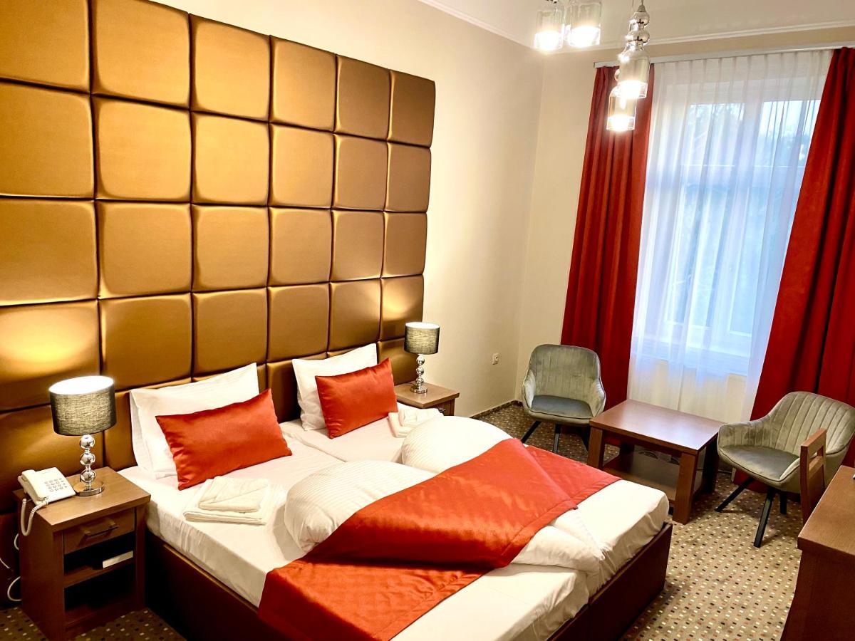 Borostyan Panzio Hotel Kaposvár Exterior photo